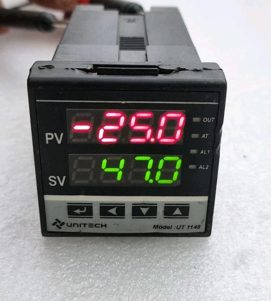 Unitech UT1148 Digital Temperature Controller 85-265VAC Rtd/Tc